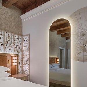 Superior Zimmer mit Kingsize-Bett